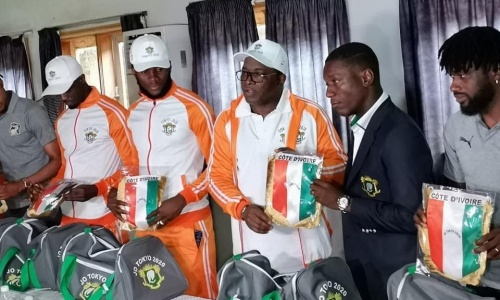 JO : Après la réception de leurs primes, Max Gradel et ses coéquipiers promettent de mouiller le maillot