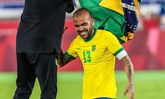 JO (Foot) : Le Brésil conserve son titre, Daniel Alves entre un peu plus dans l'histoire
