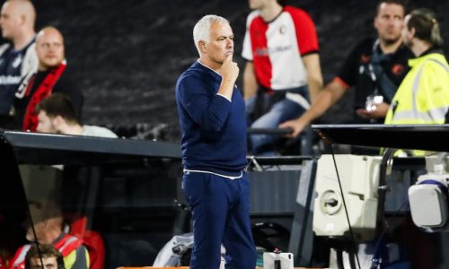 José Mourinho limogé par Fenerbahçe