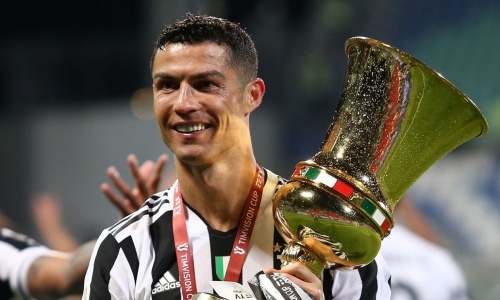 Juventus : Cristiano Ronaldo remporte sa 1ère Coupe d'Italie et entre un peu plus dans l'histoire