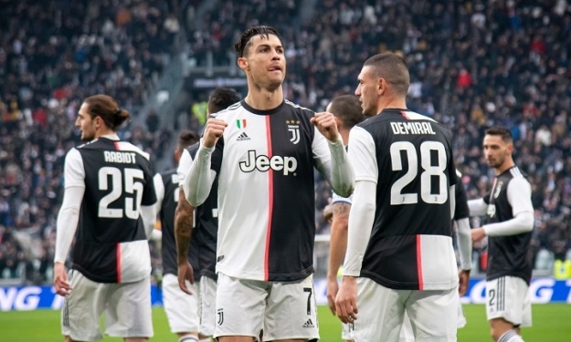 Juventus : Ronaldo voit triple