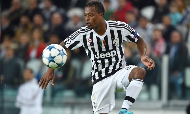 JUVENTUS TURIN : PATRICE EVRA BLESSÉ AU MOLLET