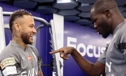 Kalidou Koulibaly adresse un message émouvant à Neymar