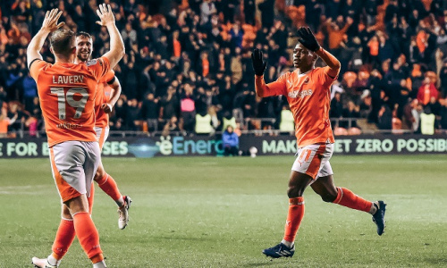 Karamoko Dembélé signe son 2è but sous les couleurs de Blackpool