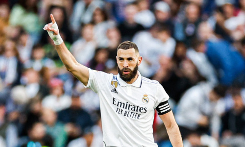Karim Benzema s’offre un triplé en 7 minutes avec le Real face à Valladolid