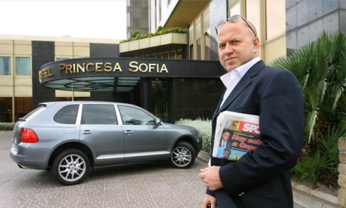 L'agent de Yaya Touré s'en prend à José Mourinho et Paul Pogba