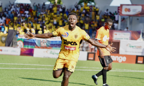 L’ASEC Mimosas désarme la SOA et prend la tête de la LONACI Ligue 1