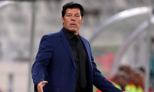 L’entraineur des Young Africans limogé pour propos racistes à l’endroit des supporters du club