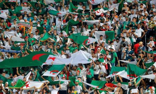 L’Etat Algérien fait un cadeau à 2 000 supporters des Fennecs pour la CAN en Côte d’Ivoire