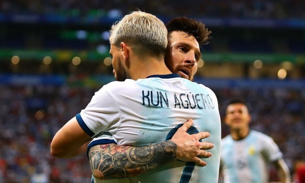 L’hommage émouvant de Messi à son ami Agüero