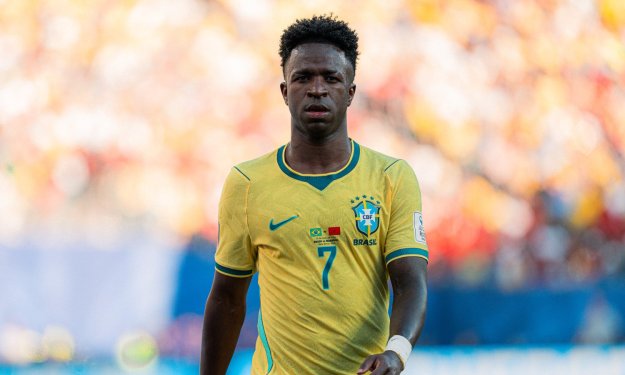 L’incroyable transformation du visage de Vinicius