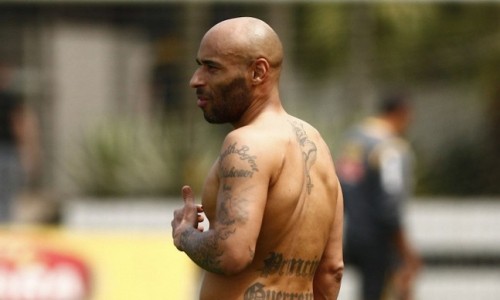 L'un des fils du "Roi Pelé", condamné à plus de 12 ans de prison