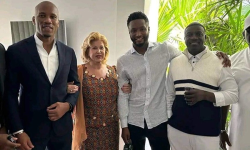 La 1ère Dame de Côte d’Ivoire reçoit en audience plusieurs célébrités dont Didier Drogba