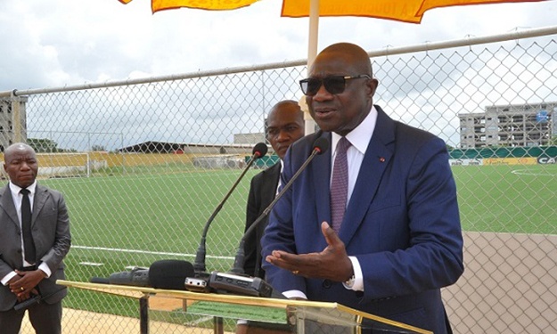 "La division au sein du football n’apporte rien. Il faut surmonter les choses. Il faut se retrouver pour préparer la CAN 2021" (Amichia) "La division au sein du football n’apporte rien. Il faut surmonter les choses. Il faut se retrouver pour préparer la CAN 2021" (Amichia)
