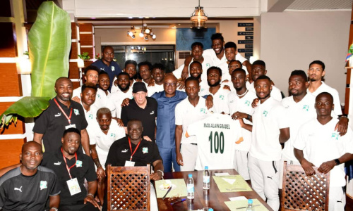 La FIF rend un vibrant hommage à Max-Alain Gradel