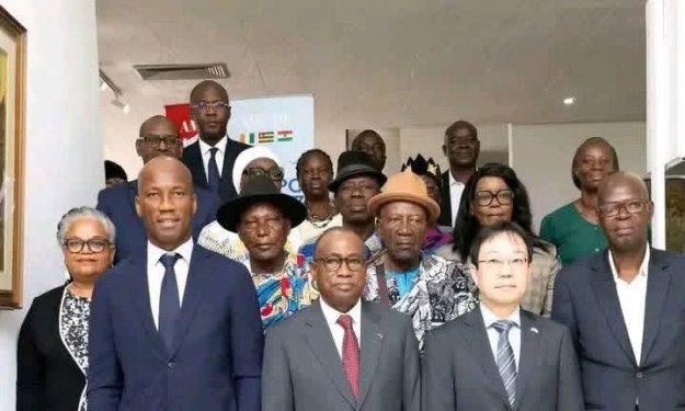 La Fondation Didier Drogba aux côtés du Ministère de l’Education Nationale pour un important projet