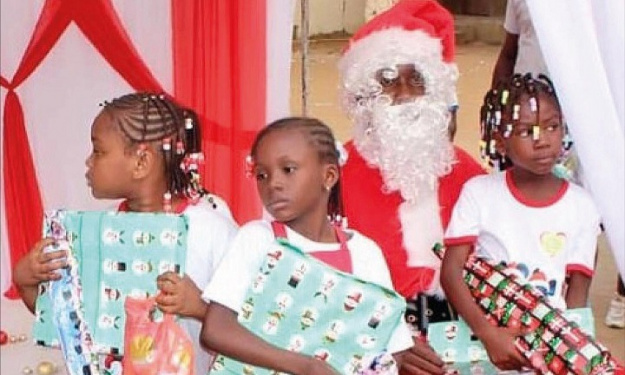 La Fondation Franck Yannick Kessié offre des cadeaux de Noël aux enfants de Williamsville