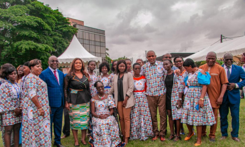La Ministre Myss Belmonde Dogo installe officiellement la présidente de l'Amicale des Femmes Arbitres de Football