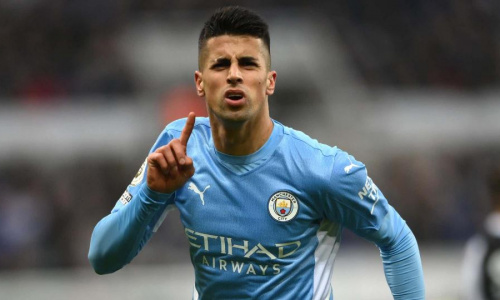 Le Bayern Munich s’offre Joao Cancelo