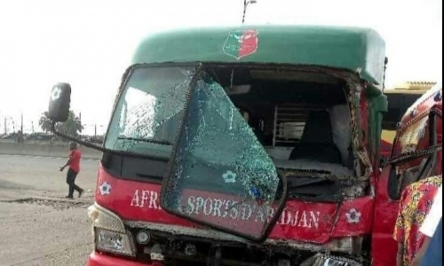 Le car de l’Africa Sports victime d’un grave accident de la circulation, des blessés signalés