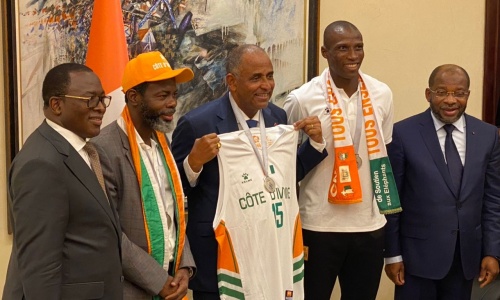 Le chef de l’Etat fait un important don aux Eléphants basketteurs