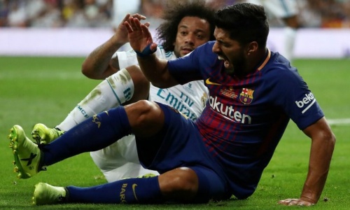 Le FC Barcelone confirme une indisponibilité de 4 semaines pour Luis Suarez
