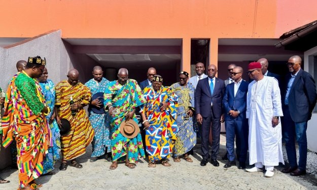 Le Ministre Adjé Silas Metch sollicite la bénédiction des Chef Traditionnels pour la réussite de l’Afrobasket Dames