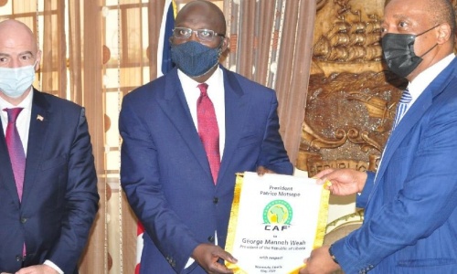 Le Président de la CAF conclut sa visite en Afrique de l’Ouest