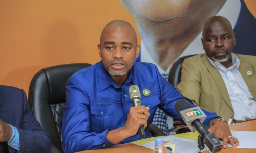 Le RHDP enregistre l’arrivée de l’ancien footballeur Kalou Bonaventure