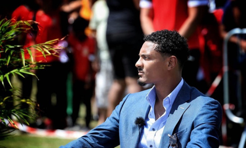 Le stade qui porte son nom, son penalty manqué lors de la dernière journée de Bundesliga, … Sébastien Haller en parle