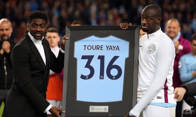 Le vibrant hommage rendu par City à Yaya Touré en présence de son grand frère