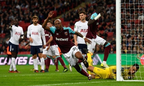 League Cup : Andre Ayew s’offre un doublé face à Tottenham et envoie West Ham en 1/4