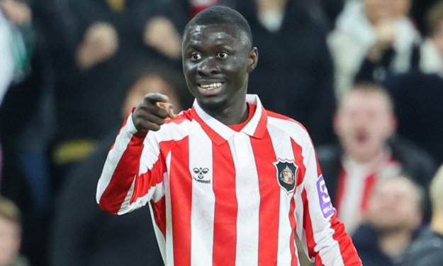 League Cup : grâce à un Jocelin Ta Bi doublement décisif, Sunderland domine Brentford et se qualifie pour les quarts