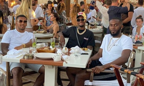 Les proches de Zaha militent pour son transfert à Arsenal