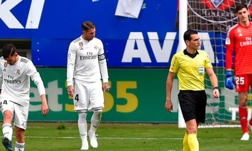 Liga (13è J.) : le Real humilié à Eibar (3-0)