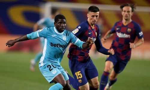 Liga : Roger Assalé a fait son retour face au Barça