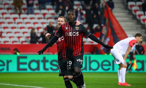 Ligue 1 : auteur d’un doublé, Nicolas Pépé participe au festival offensif de Nice face à Montpellier