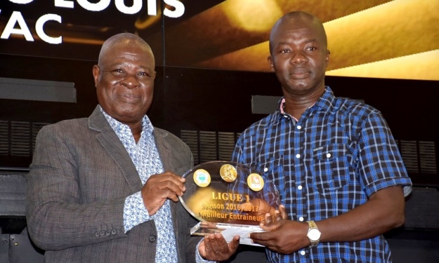 Ligue 1 Ivoirienne : ABY YAO LOUIS, Meilleur Entraîneur de la saison 2016-2017
