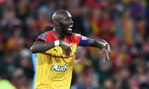 Ligue 1 : Lens à nouveau dauphin du PSG grâce  à un Seko Fofana décisif dans le choc face à l'OM