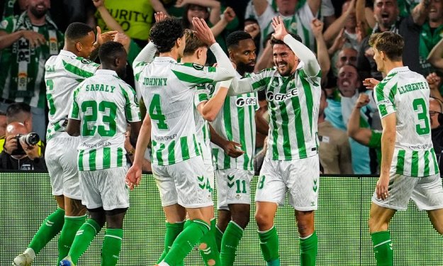 Ligue Europa Conférence : le Betis bat Jagiellonia Bialystok, le Rapid Vienne domine Djurgarden, victoire de la Fiorentina face à NK Celje