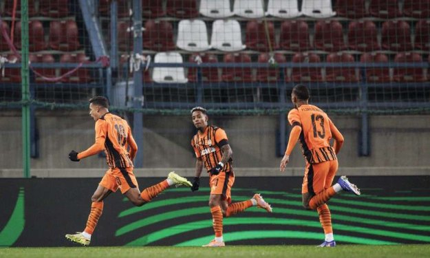 Ligue Europa Conférence : le Shakhtar Donetsk se qualifie pour le dernier carré aux dépens de l’AZ