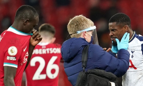 Liverpool/Tottenham : Héroïque, Aurier perd tout de même son duel face à Mané