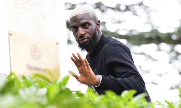 Lutte contre le COVID-19 : Tiémoué Bakayoko lance une cagnotte et l’inaugure avec une forte somme