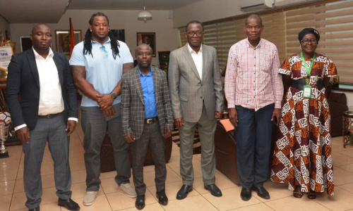 Lutte : Le nouveau coach de la sélection Ivoirienne présenté au Ministre des Sports