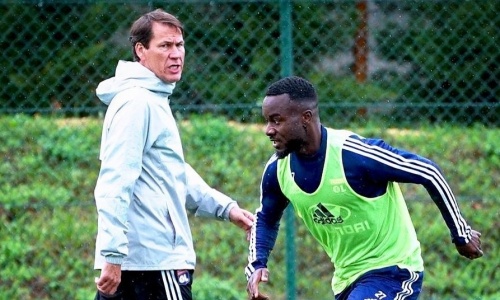 Lyon : Maxwel Cornet déjà à la tâche avec son nouvel entraîneur