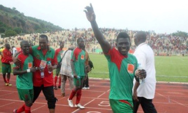 Mali-ligue1 Orange: Le Djoliba bat COB et se rapproche du Stade Malien