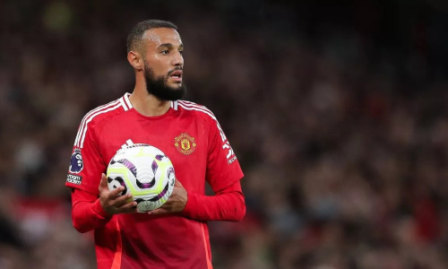 Manchester United refuse de porter une veste LGBTQ en soutien à Noussair Mazraoui