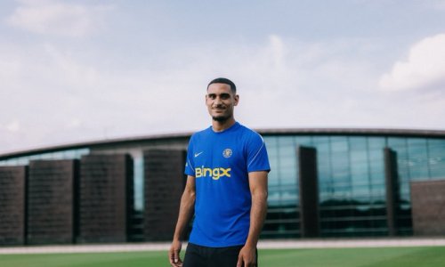 Maxence Lacroix change de club mais reste à Londres