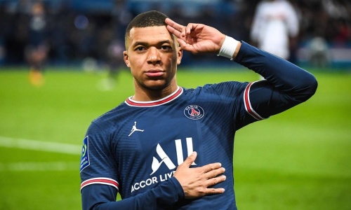 Mbappé zappe le Real Madrid et continue son aventure avec le PSG
