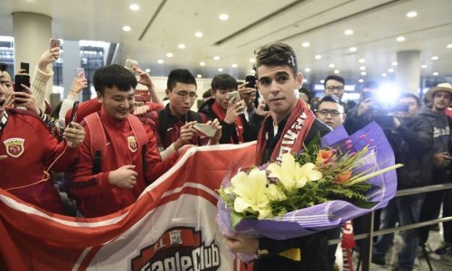 Mercato/Chine : Oscar débarque en chine dans une liesse populaire